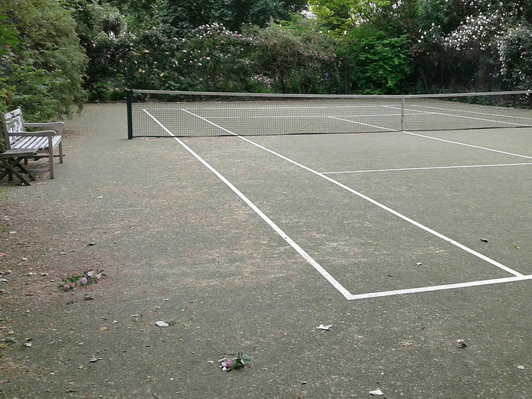 Tennisbaan voor revitalisatie