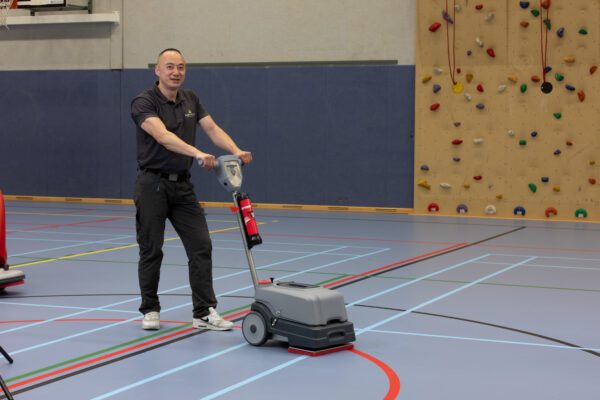 Excentr Daily 35E scrubber drier